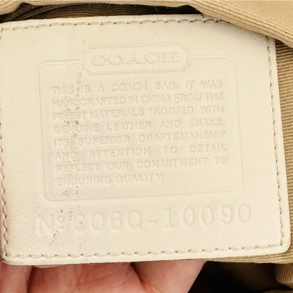 Coach Vintage Soho patchwork crossbody - RARE ! EUC ! - Picture 2 of 7